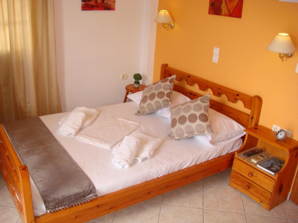 Boussetil Rooms Capanmat Tinos Екстер'єр фото
