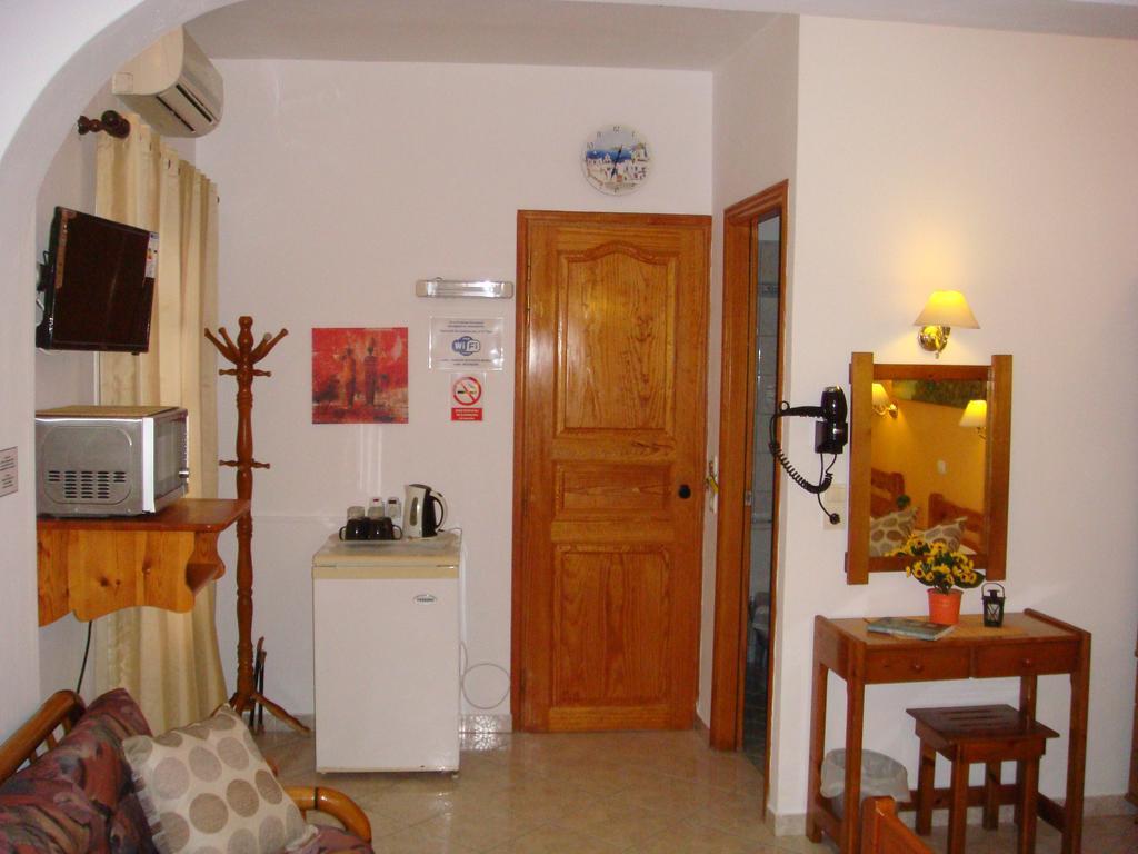 Boussetil Rooms Capanmat Tinos Екстер'єр фото