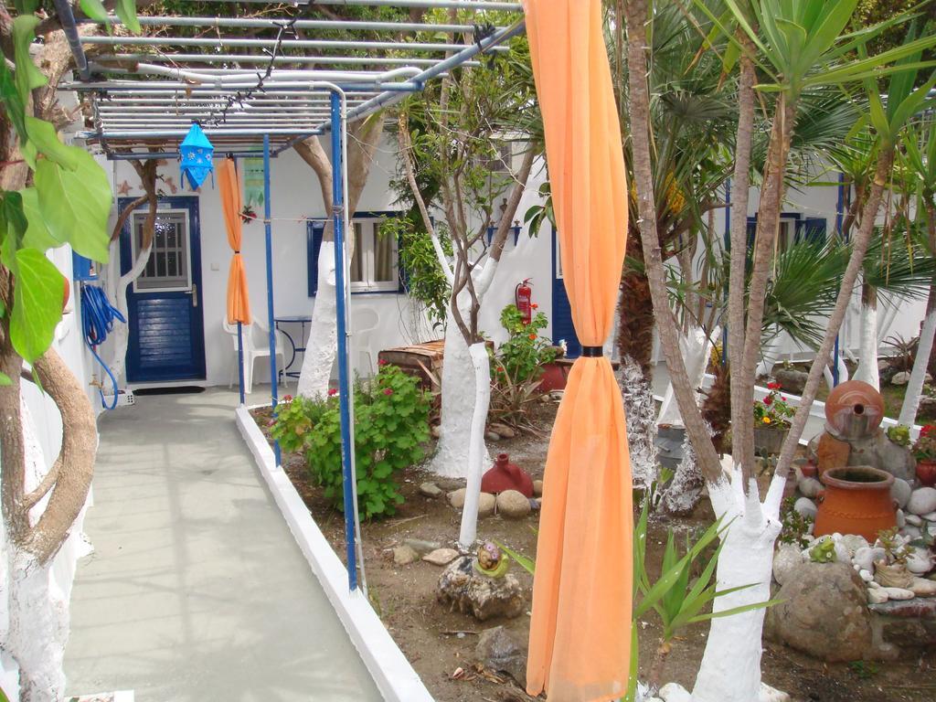 Boussetil Rooms Capanmat Tinos Екстер'єр фото