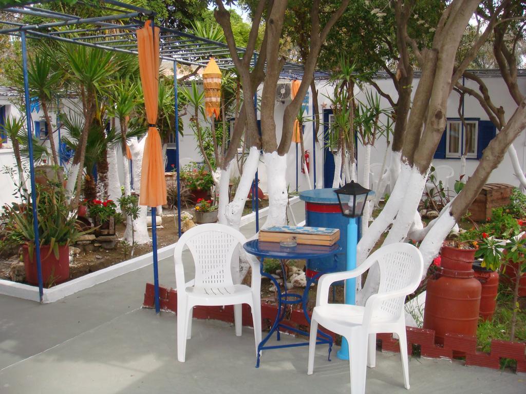 Boussetil Rooms Capanmat Tinos Екстер'єр фото